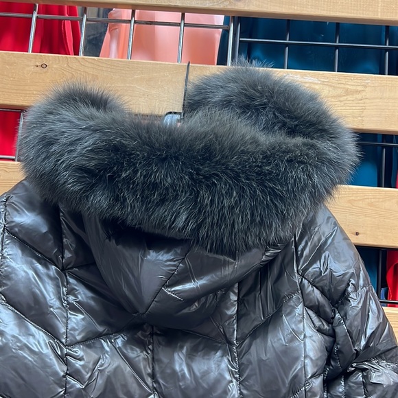 NWT,1 MADISON LUXE Fox-Fur Down Puffer Coat,attached hood removable fur,taupe - Picture 13 of 17